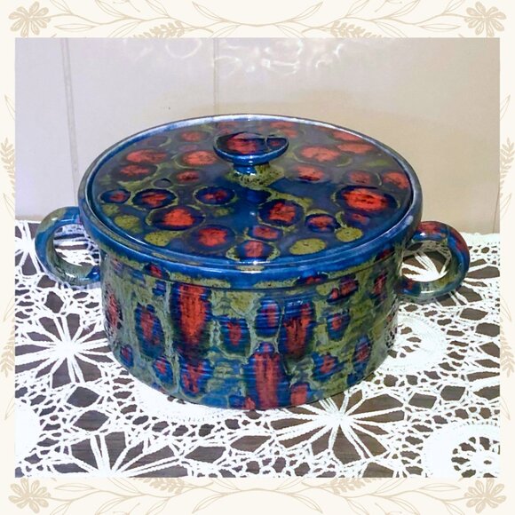 Vintage 1981 Handcrafted Ceramic Casserole Dish – Retro Glaze - Picture 1 of 6